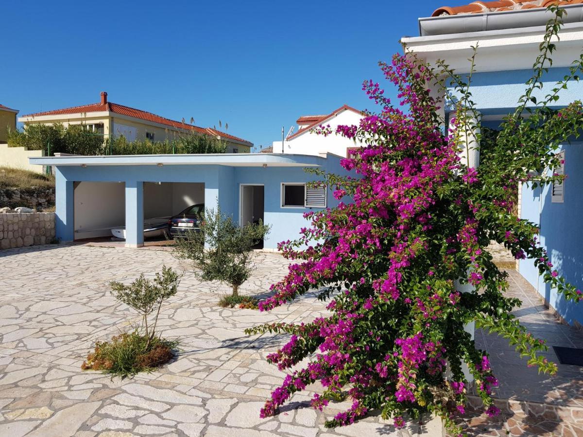 Holiday Home Ankica Ražanac Екстериор снимка