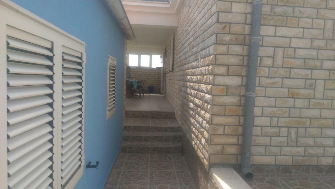 Holiday Home Ankica Ražanac Екстериор снимка