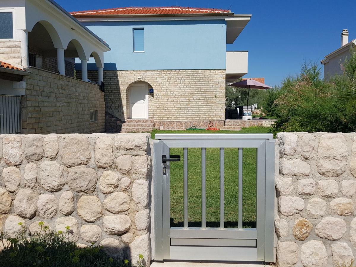 Holiday Home Ankica Ražanac Екстериор снимка
